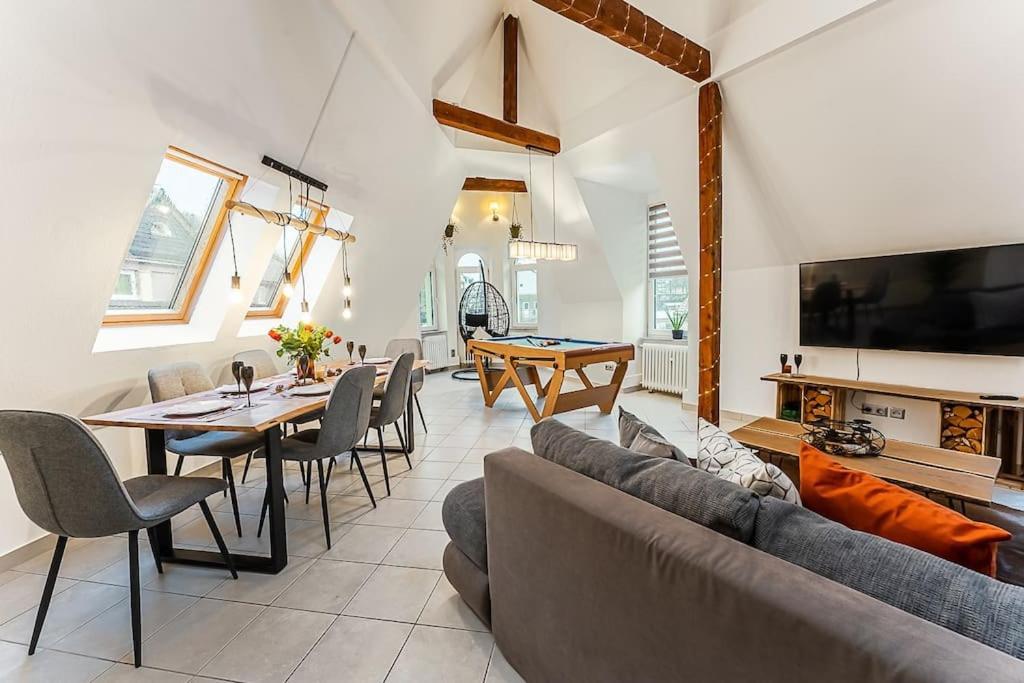 Loft Mit Billard-Tisch Und Ps4 Apartment Wuppertal Bagian luar foto